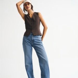 Abercrombie and Fitch 90’s Relaxed Jean High Rise 26 Long